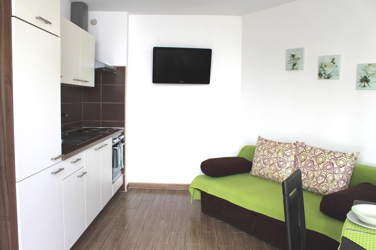 Apartment Maja Кърк Екстериор снимка