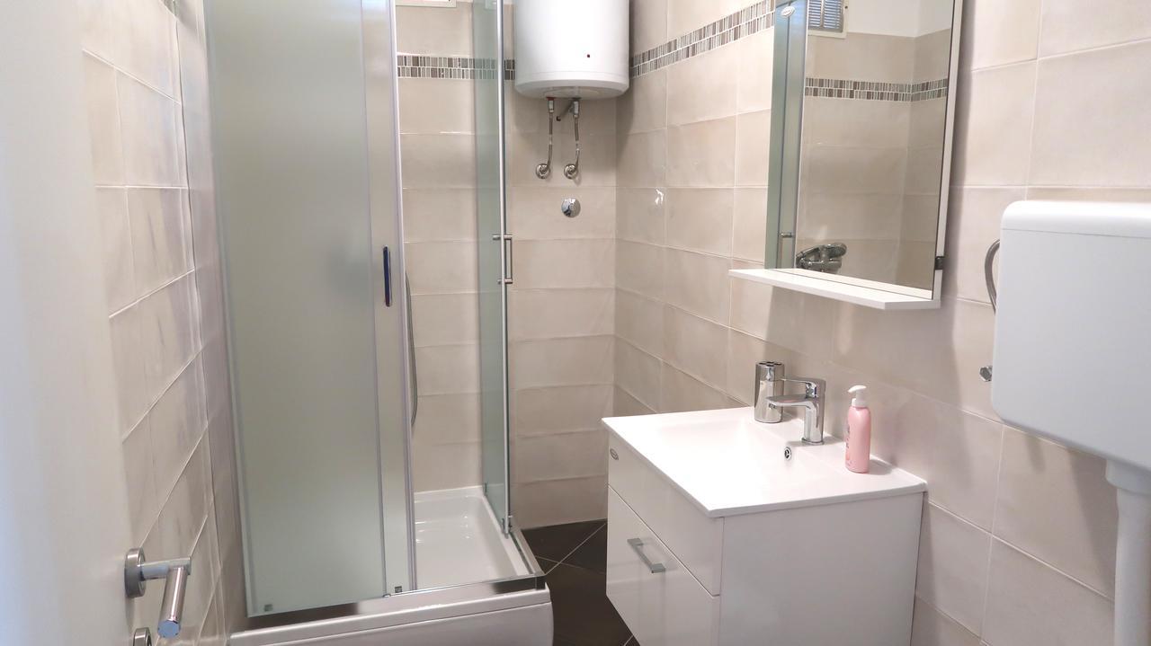 Apartment Maja Кърк Екстериор снимка